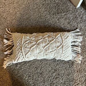 FRINGE ACCENT PILLOW